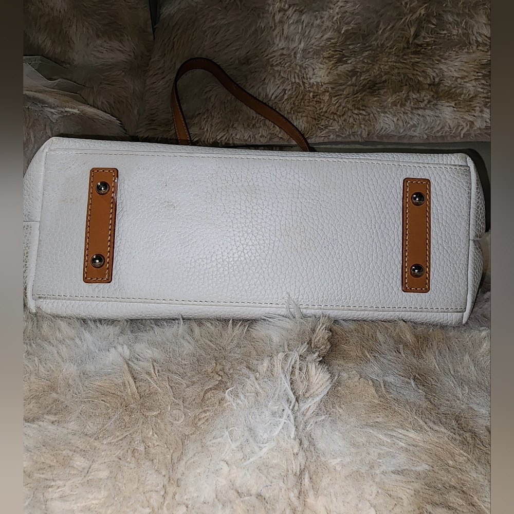 Elegant White and Tan Leather Dooney Bourke Gorgous Tote Bag - Picture 10 of 16